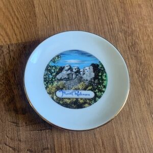 Vintage Mt Rushmore Mini Plate